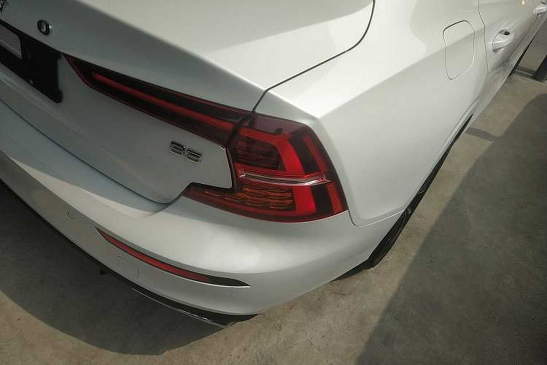 Used Volvo S60 2022 B4 Zhiyi Luxury Edition Right Rear Taillight
