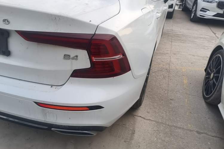 Used Volvo S60 2022 B4 Zhiyi Luxury Edition Right Rear Taillight