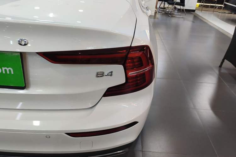 Used Volvo S60 2022 B4 Zhiyuan Luxury Edition Right Rear Taillight