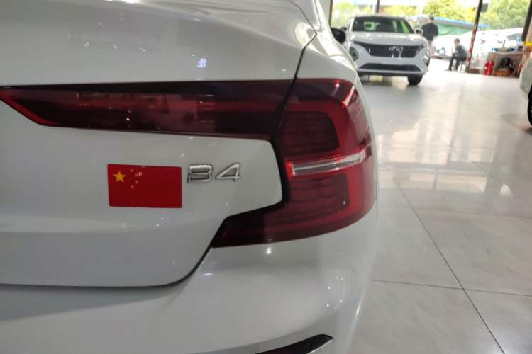 Used Volvo S60 2022 B4 Zhiyuan Luxury Edition Right Rear Taillight