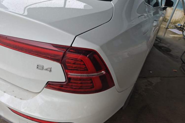 Used Volvo S60 2022 B4 Zhiyuan Luxury Edition Right Rear Taillight