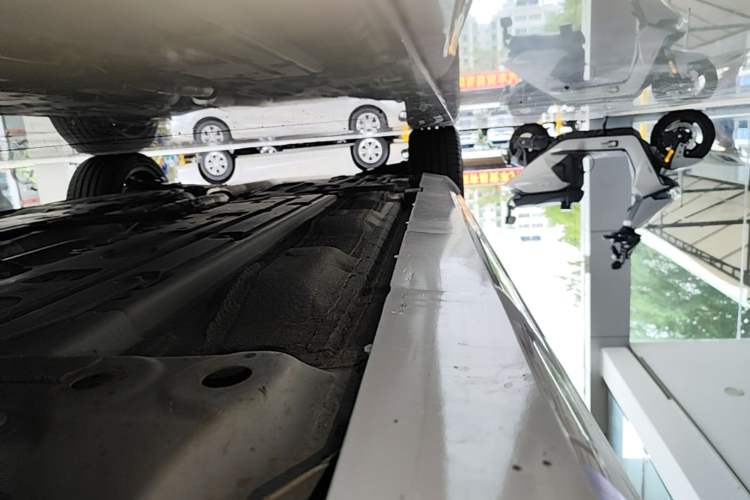 Used Volvo S60 2022 B4 Zhiyuan Luxury Edition Right Side Sill