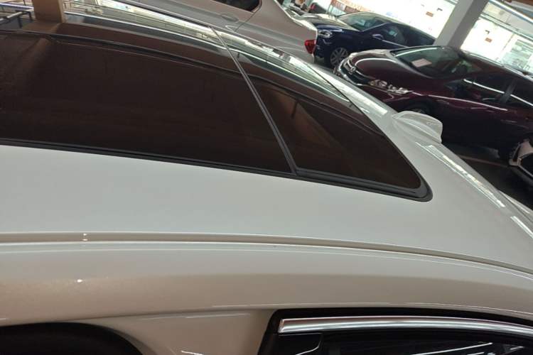 Used Volvo S60 2022 B4 Zhiyi Luxury Edition Roof