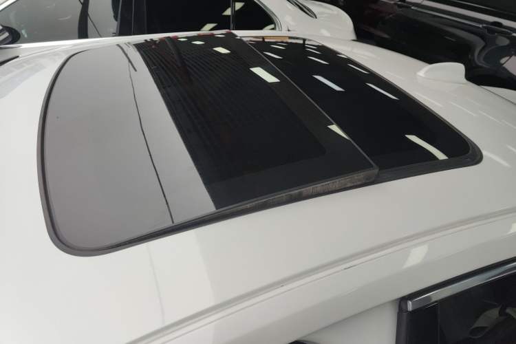 Used Volvo S60 2022 B4 Zhiyi Luxury Edition Roof