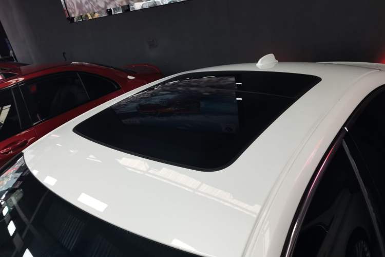 Used Volvo S60 2022 B4 Zhiyi Luxury Edition Roof