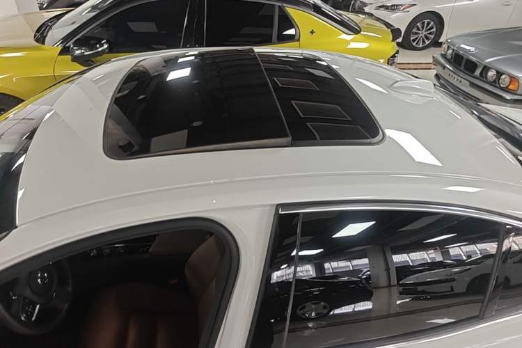 Used Volvo S60 2022 B4 Zhiyi Luxury Edition Roof