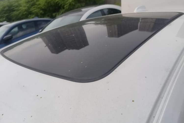 Used Volvo S60 2022 B4 Zhiyi Luxury Edition Roof