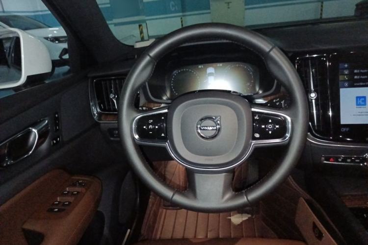 Used Volvo S60 2022 B4 Zhiyuan Luxury Edition Steering Wheel