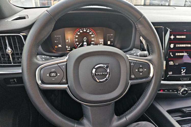 Used Volvo S60 2022 B4 Zhiyi Luxury Edition Steering Wheel