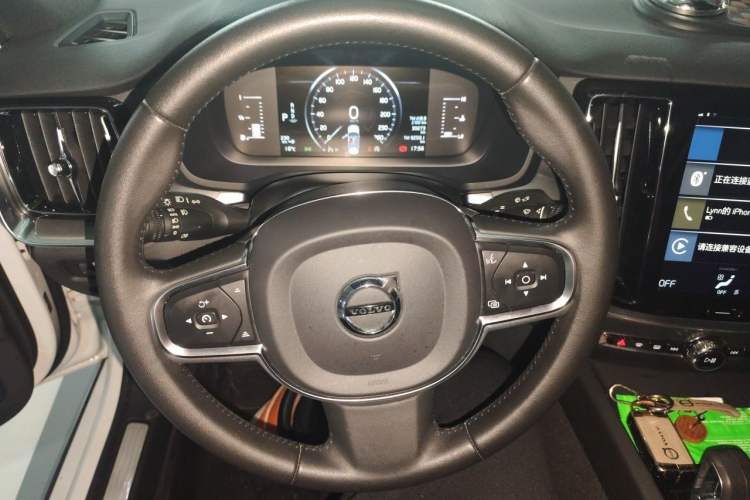 Used Volvo S60 2022 B4 Zhiyi Luxury Edition Steering Wheel