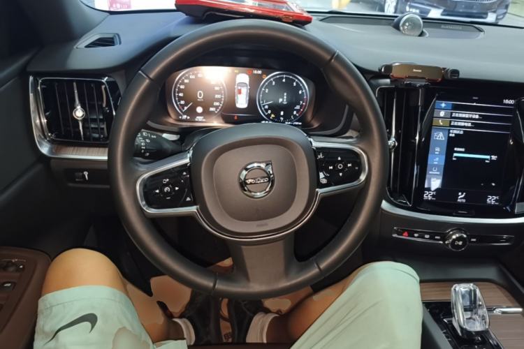 Used Volvo S60 2022 B4 Zhiyuan Luxury Edition Steering Wheel