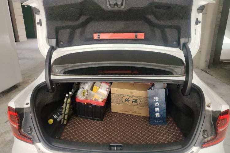 Used Volvo S60 2022 B4 Zhiyi Luxury Edition Trunk