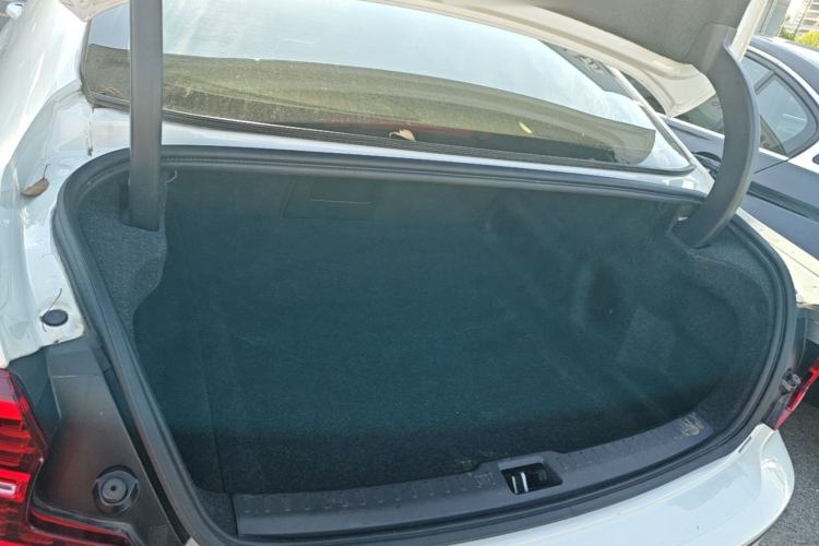 Used Volvo S60 2022 B4 Zhiyi Luxury Edition Trunk