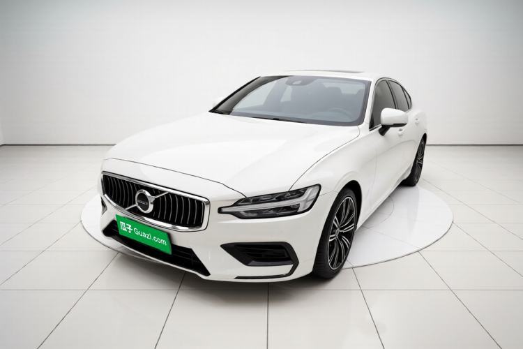 Used Volvo S60 2022 B4 Zhiyuan Luxury Edition Guazi used car, China used car export, Used car for sale, Used  cars, Cheapest cars for sale
