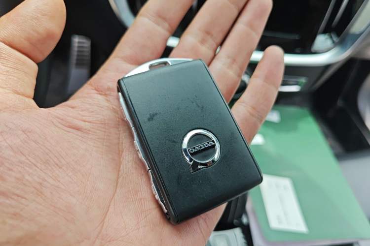 Used Volvo S60 2022 B4 Zhiyuan Sport Edition Vehicle Key
