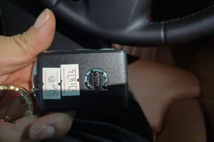 Used Volvo S60 2022 B4 Zhiyuan Luxury Edition Vehicle Key