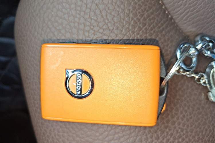 Used Volvo S60 2022 B4 Zhiyi Luxury Edition Vehicle Key