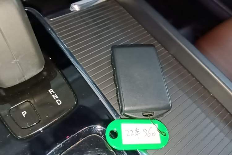 Used Volvo S60 2022 B4 Zhiyi Luxury Edition Vehicle Key