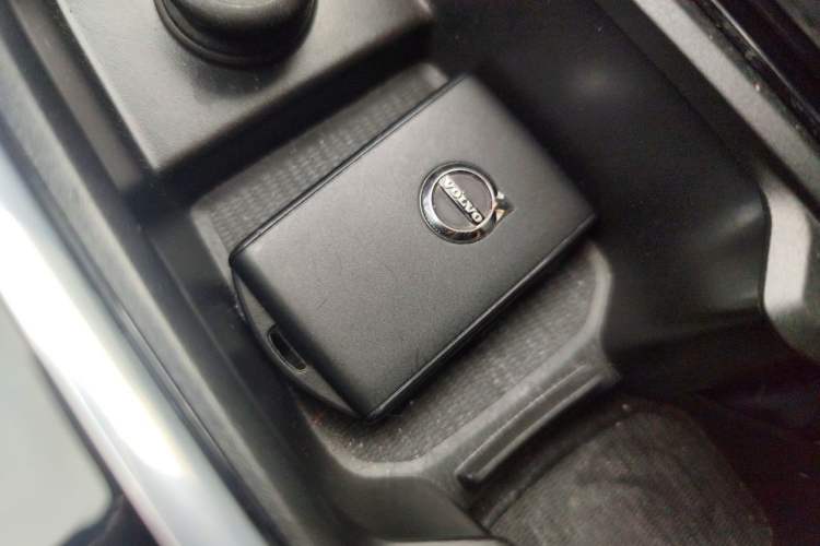Used Volvo S60 2022 B4 Zhiyi Luxury Edition Vehicle Key