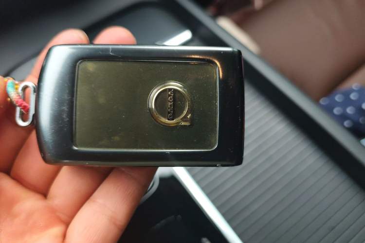Used Volvo S60 2022 B4 Zhiyi Luxury Edition Vehicle Key