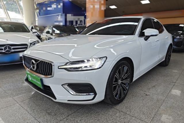 Used Volvo S60 2022 B4 Zhiyuan Luxury Edition