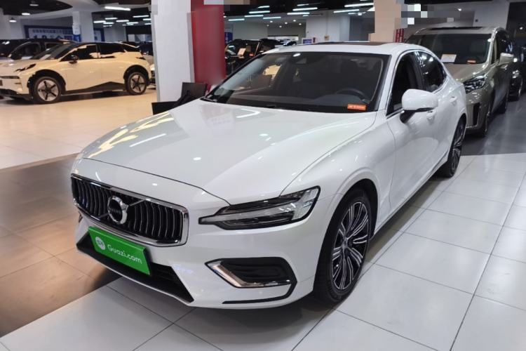 Used Volvo S60 2022 B4 Zhiyuan Luxury Edition Guazi used car, China used car export, Used car for sale, Used  cars, Cheapest cars for sale