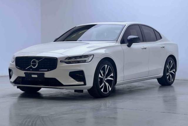 Used Volvo S60 2022 B4 Zhiyuan Sport Edition