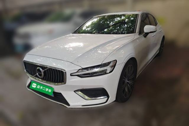 Used Volvo S60 2022 B4 Zhiyuan Luxury Edition