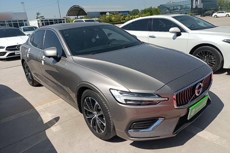 Used Volvo S60 2022 B4 Zhiyi Luxury Edition Exterior 1