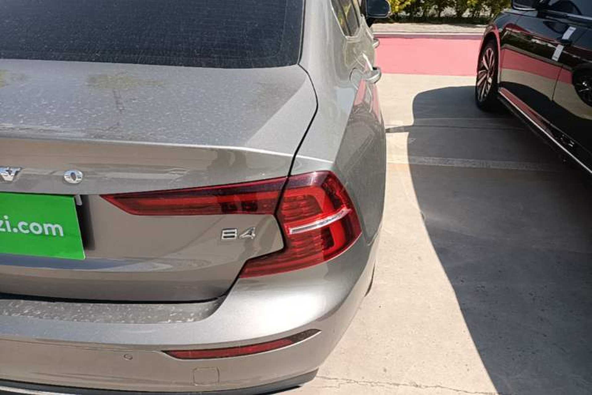 Used Volvo S60 2022 B4 Zhiyi Luxury Edition Exterior 3