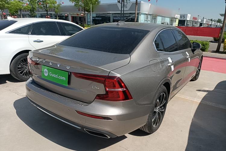 Used Volvo S60 2022 B4 Zhiyi Luxury Edition Rear Right 45 Deg