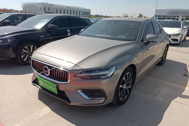 Used Volvo S60 2022 B4 Zhiyi Luxury Edition