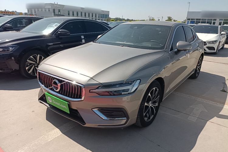 Used Volvo S60 2022 B4 Zhiyi Luxury Edition Guazi used car, China used car export, Used car for sale, Used cars, Cheapest cars for sale