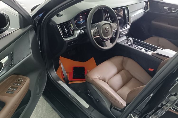 Used Volvo S60 2023 B4 Zhiyi Luxury Edition Driver Seat