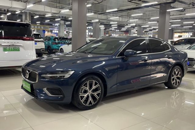 Used Volvo S60 2023 B4 Zhiyi Luxury Edition