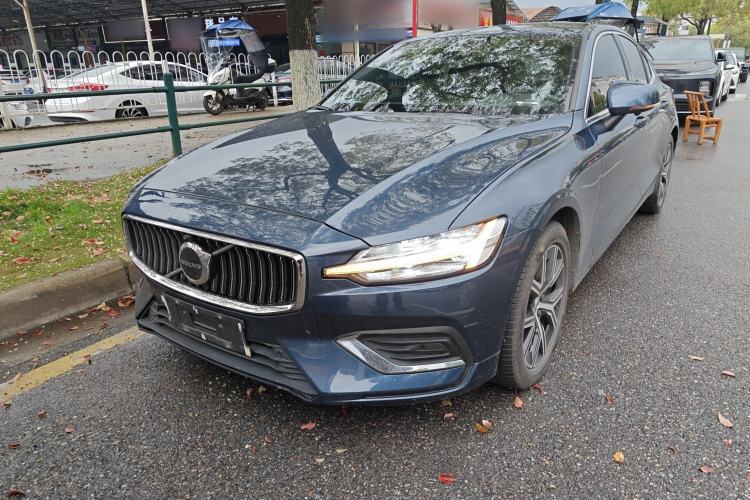 Used Volvo S60 2023 B4 Zhiyi Luxury Edition Guazi used car, China used car export, Used car for sale, Used cars, Cheapest cars for sale