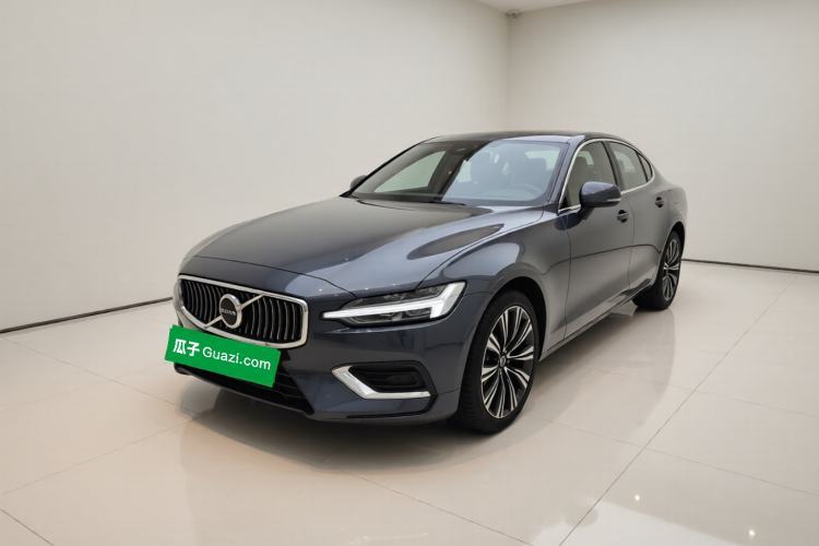 Used Volvo S60 2023 B4 Zhiyuan Luxury Edition Guazi used car, China used car export, Used car for sale, Used cars, Cheapest cars for sale