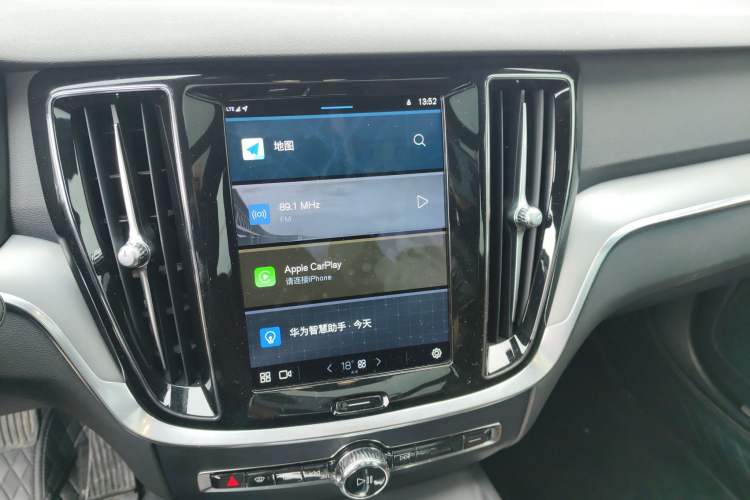 Used Volvo S60 2023 B4 Zhiyi Luxury Edition Audio And AC Panel