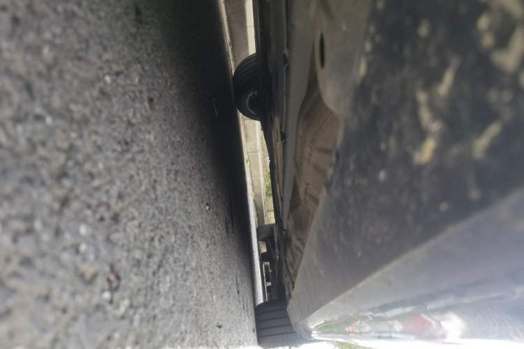Used Volvo S60 2023 B4 Zhiyuan Luxury Edition Chassis Front Left