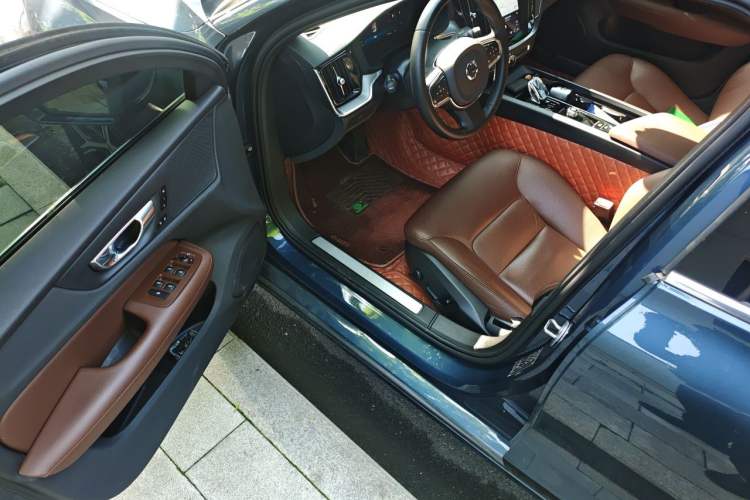 Used Volvo S60 2023 B4 Zhiyi Luxury Edition Driver Seat