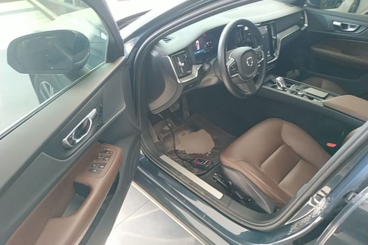 Used Volvo S60 2023 B4 Zhiyi Luxury Edition Driver Seat