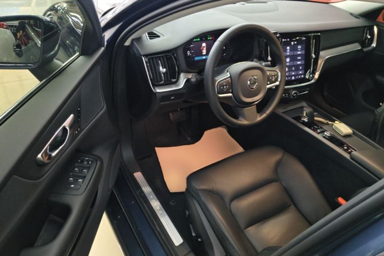 Used Volvo S60 2023 B4 Zhiyi Luxury Edition Driver Seat