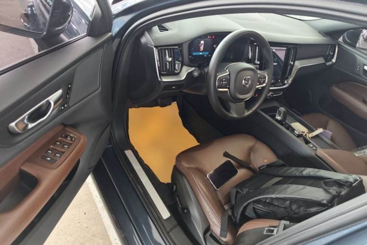 Used Volvo S60 2023 B4 Zhiyi Luxury Edition Driver Seat