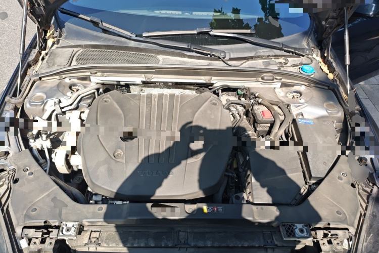 Used Volvo S60 2023 B4 Zhiyi Luxury Edition Engine Bay