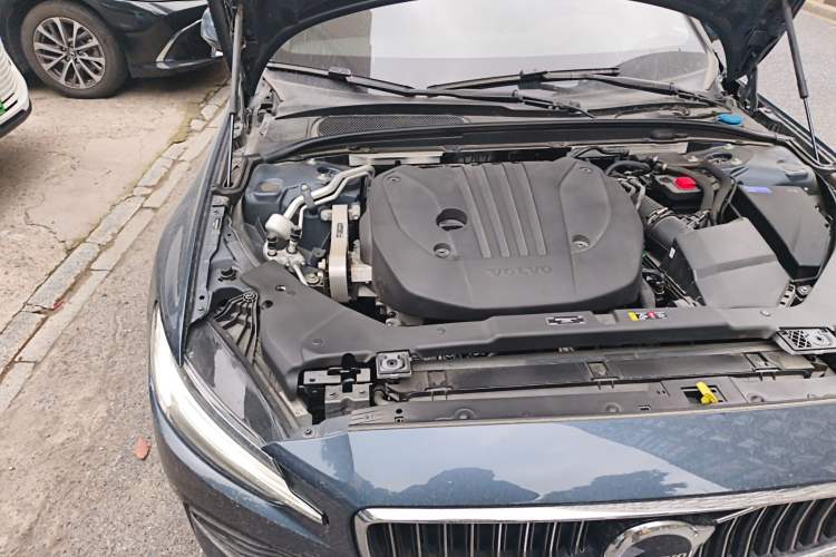 Used Volvo S60 2023 B4 Zhiyi Luxury Edition Engine Bay Right