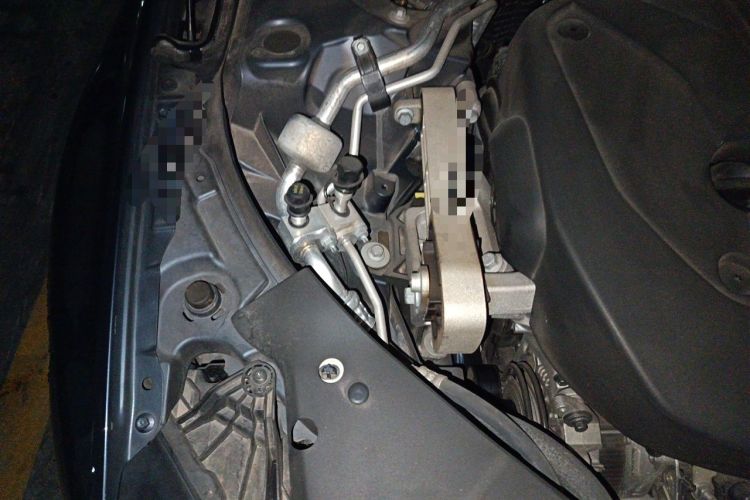 Used Volvo S60 2023 B4 Zhiyuan Luxury Edition Engine Bay Right