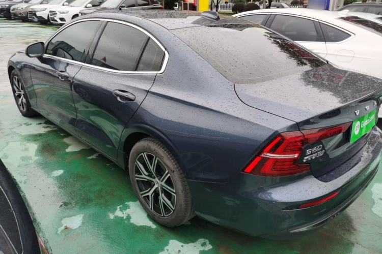 Used Volvo S60 2023 B4 Zhiyi Luxury Edition Exterior 1