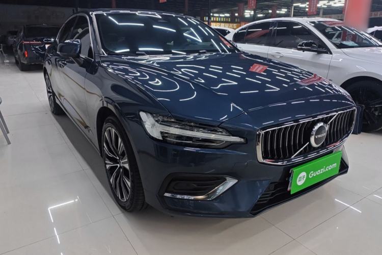 Used Volvo S60 2023 B4 Zhiyuan Luxury Edition Exterior 1