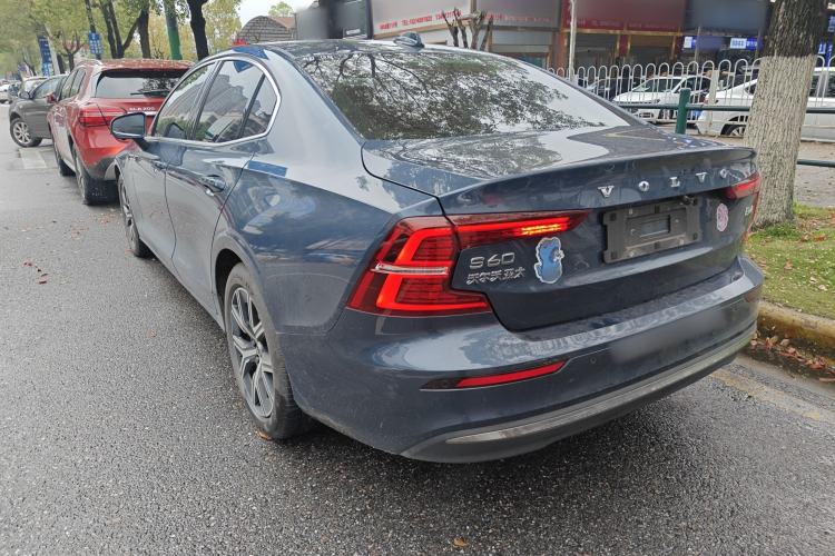 Used Volvo S60 2023 B4 Zhiyi Luxury Edition Exterior 2