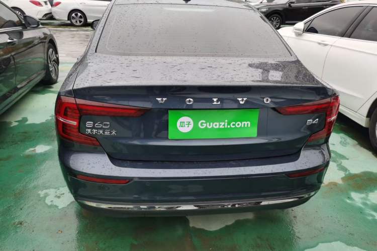 Used Volvo S60 2023 B4 Zhiyi Luxury Edition Exterior 2